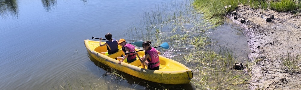 Actividad de canoas en el campamento ASFAPE
