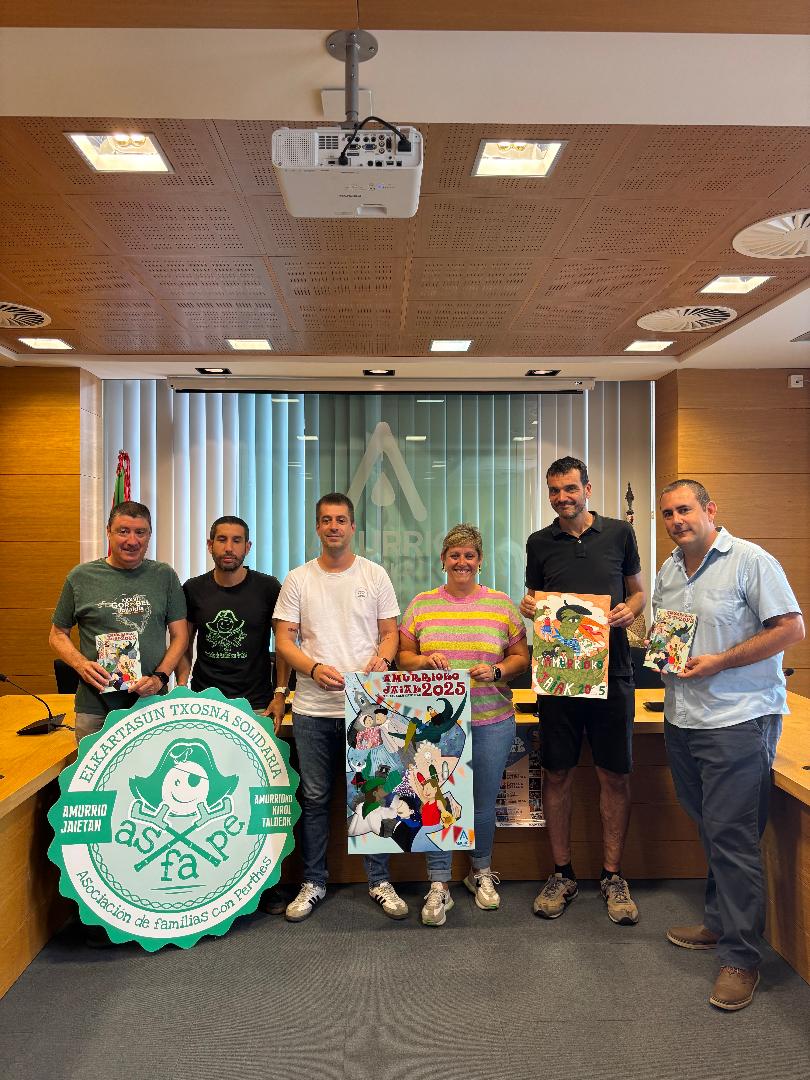 Txosna solidaria en las fiestas de Amurrio 2025
